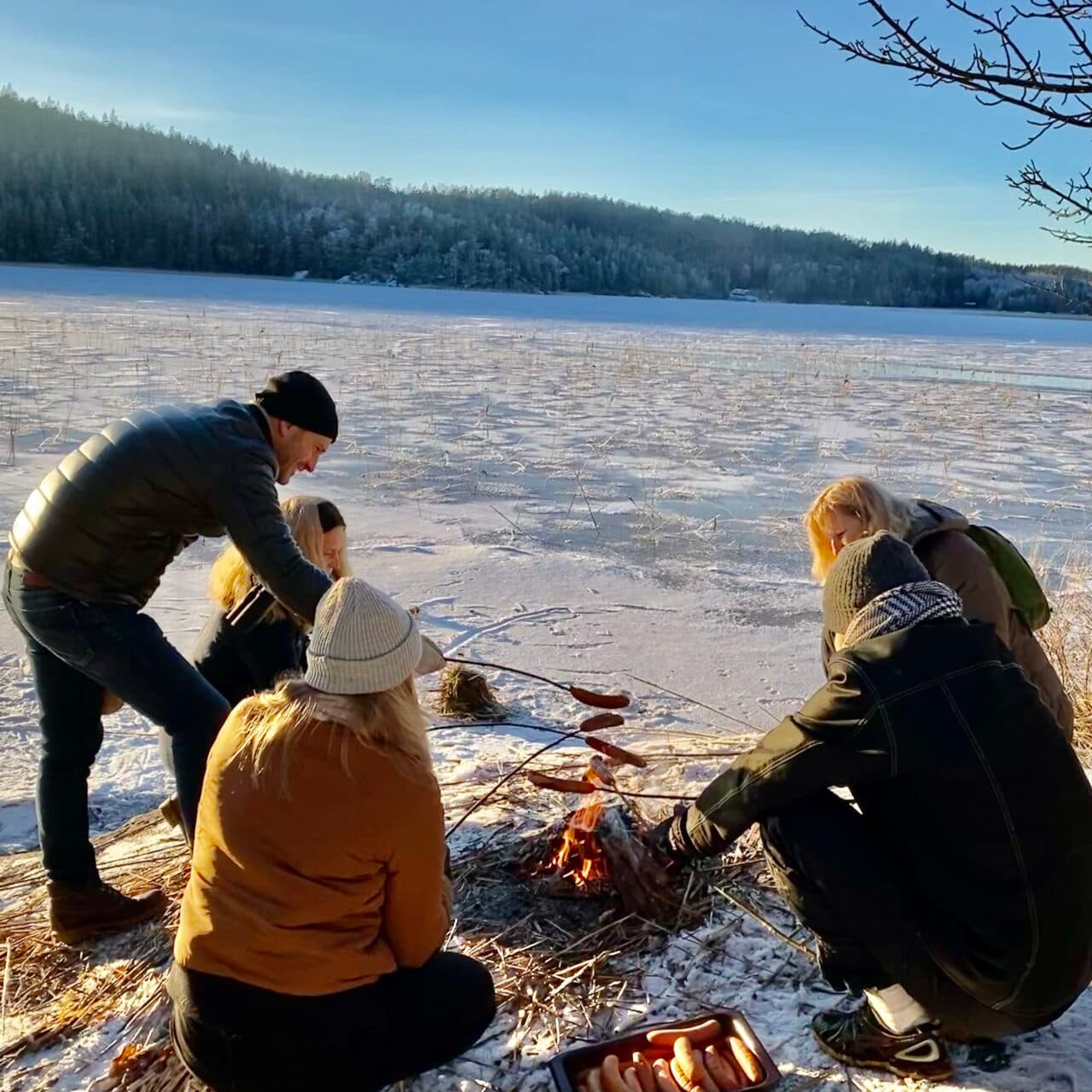 Korvgrillning vid Ålevattnet