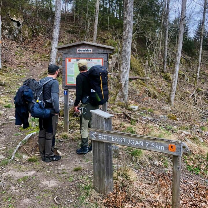 Bohusleden - skylt vid etapp 8 (Grandalen-Bottenstugan)