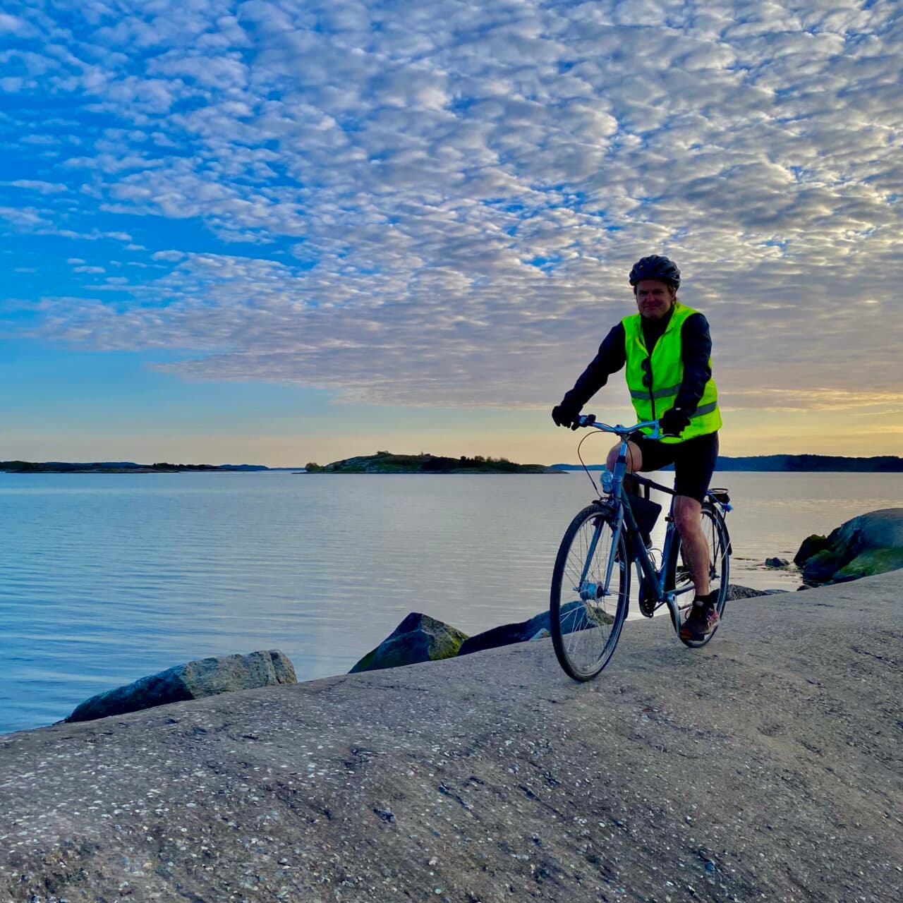 Cyklist vid Getskärs brygga